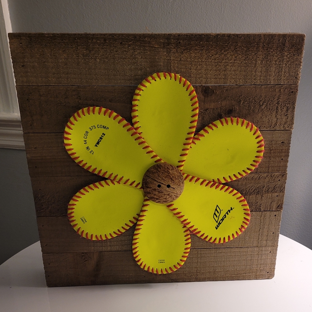 Softball flower decor